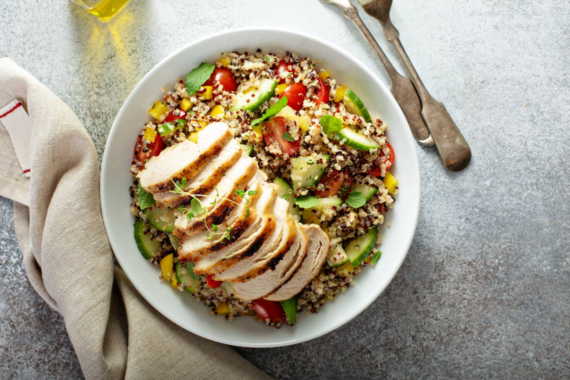 Whole30 Grilled Chicken with Tabbouleh Salad