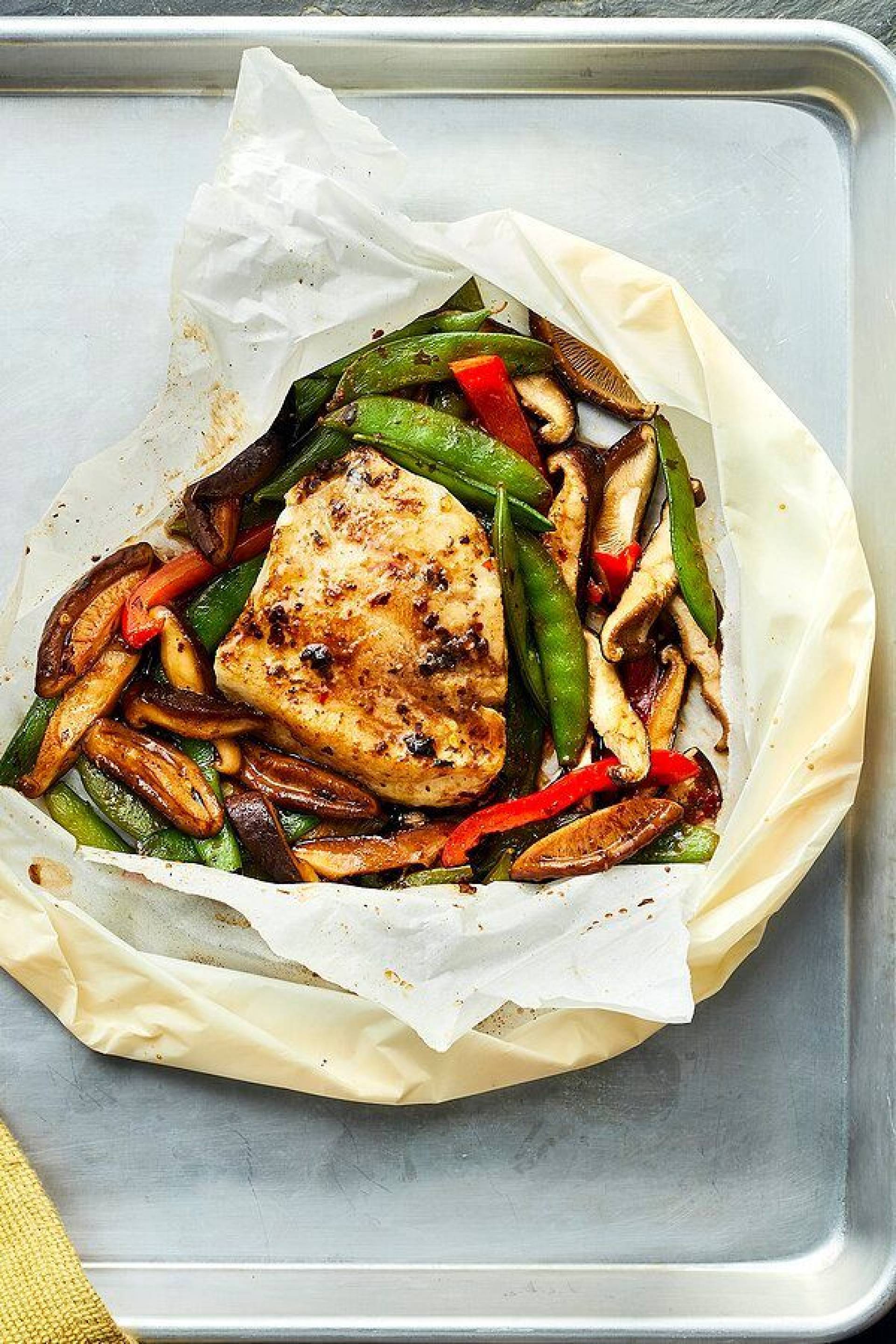 Whole30 Ginger-Soy Cod en Papillote