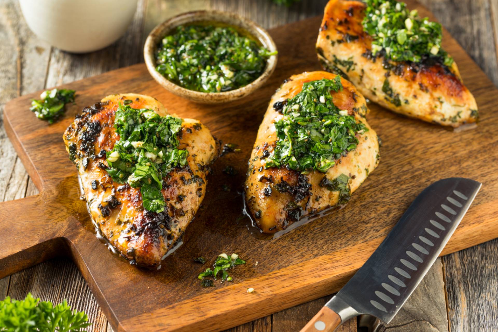 Whole30 Grilled Chicken with Pesto Vin
