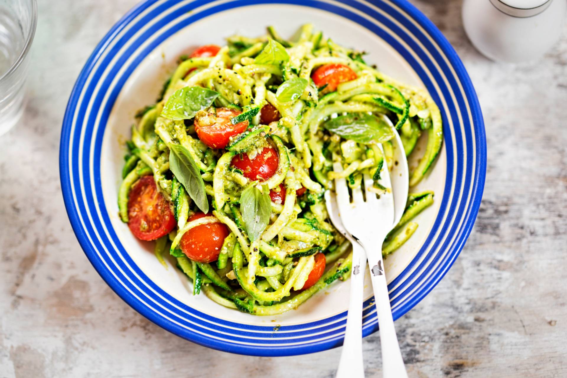 Whole30 Roasted Garlic Pesto Noodles