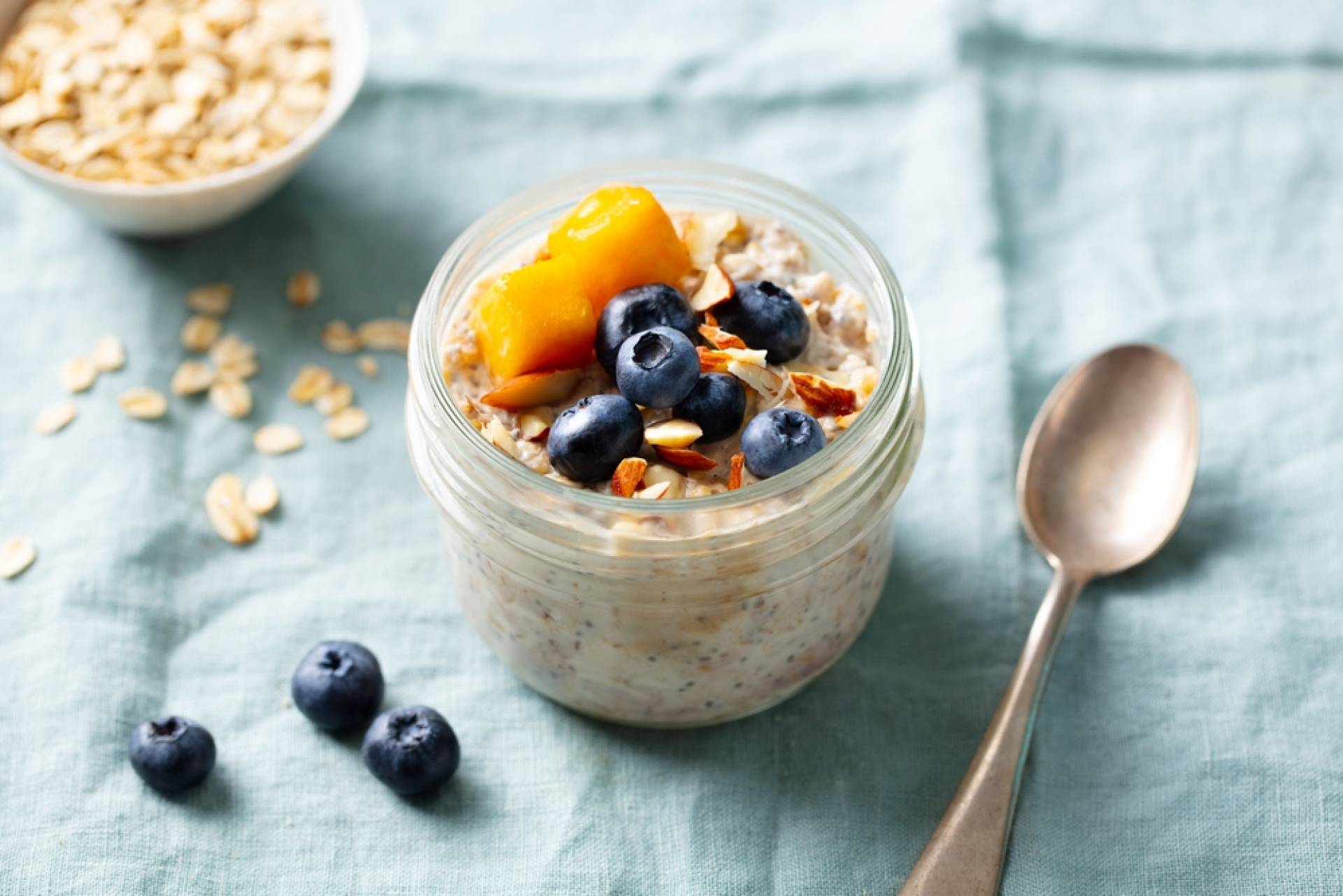 Blueberry Peach Ginger Overnight Oats