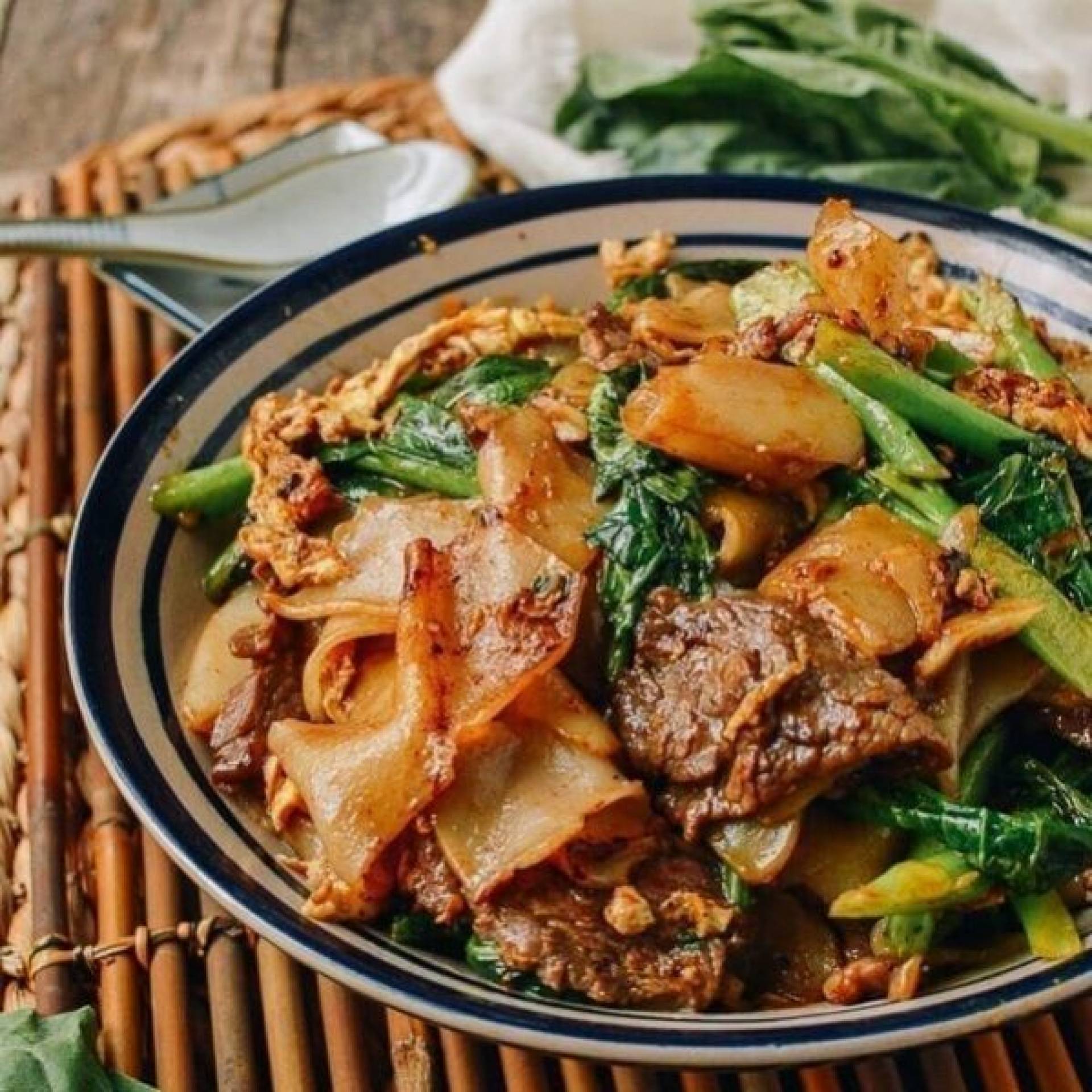 Beef And Broccoli Pad See Ew Five Eggs beef-and-broccoli-pad-see-ew-five-eggs