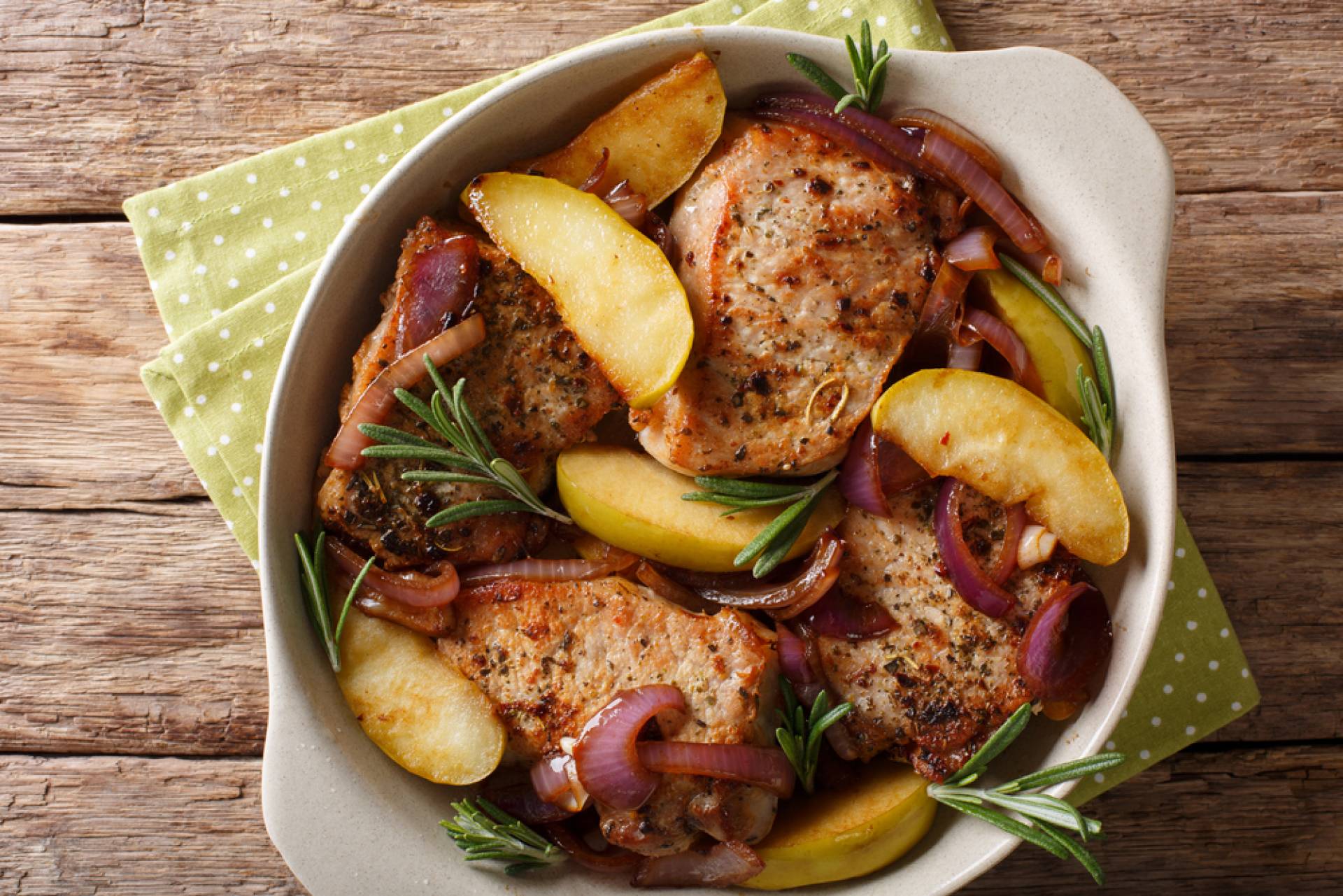 Grilled Pork Chops with Apples and Onions