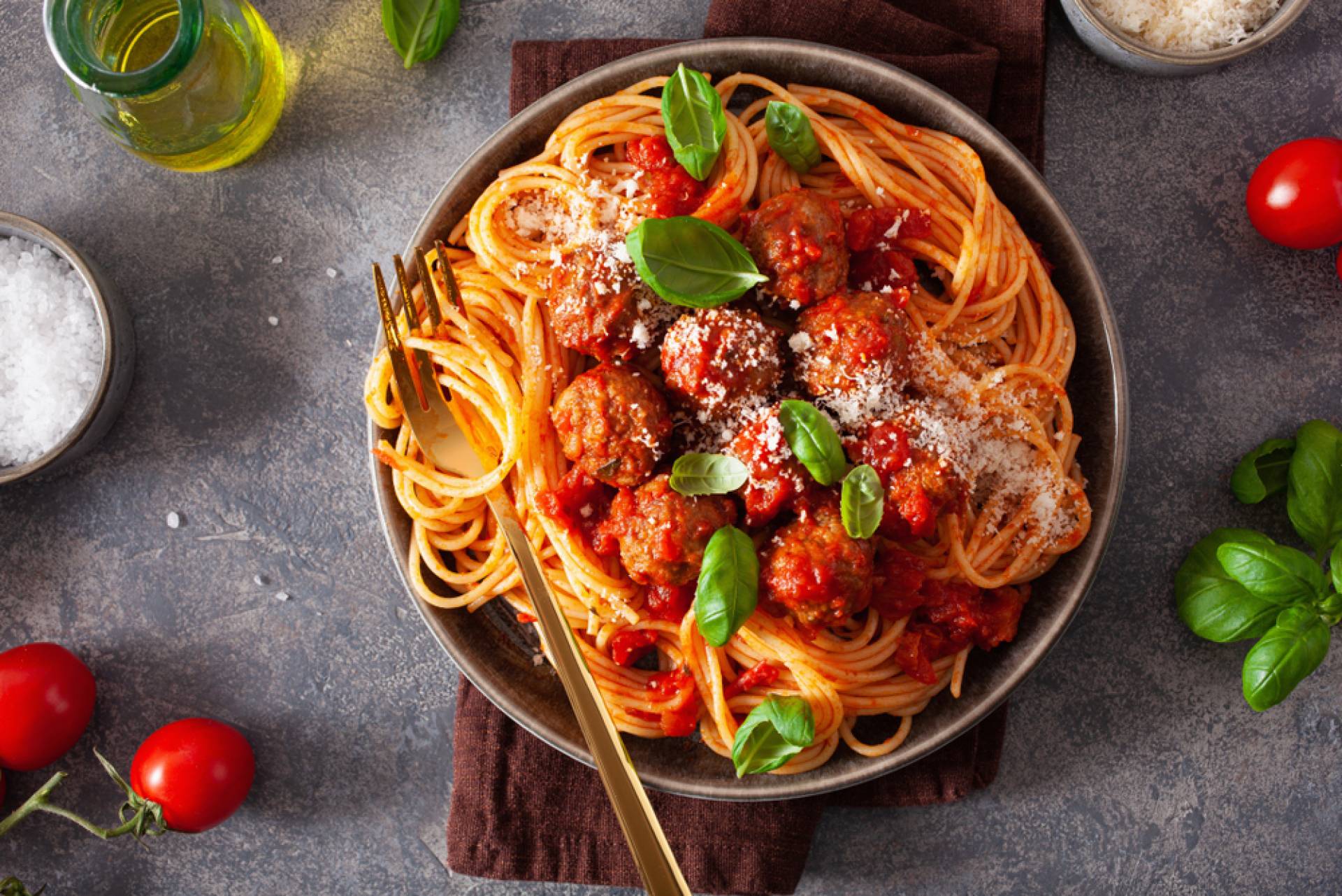 Meatballs with Butter Marinara over Linguine